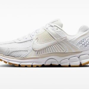 Nike Women’s Vomero 5 Size 8.5 (w)